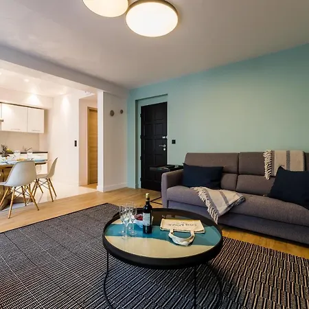 아파트 Panama Keyweek With Balcony And Parking Heart Of *